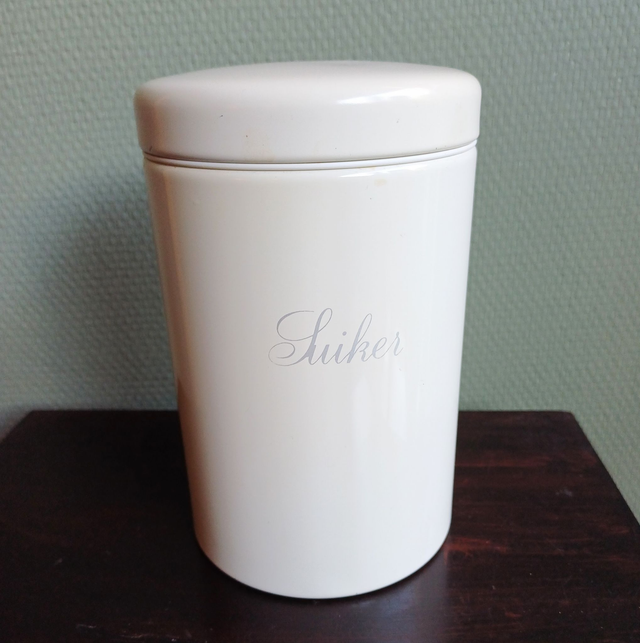 Brabantia | Voorraadbus &#039;Suiker&#039; met deksel Rond metaal (diameter 11,0 cm | hoogte 17,0 cm) in creme kleur en zilver opdruk | Vintage