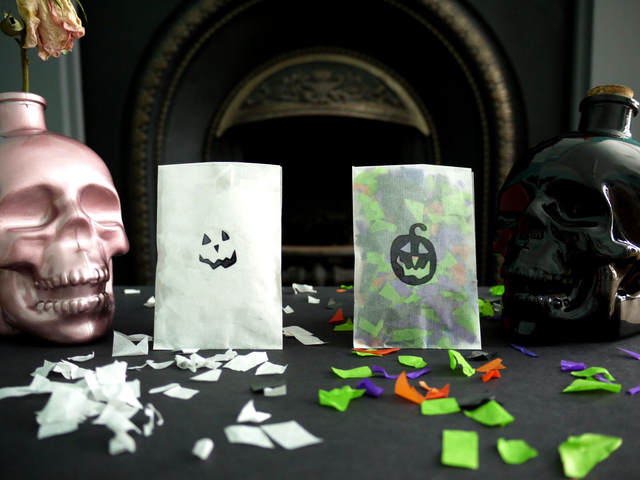 Halloween confetti