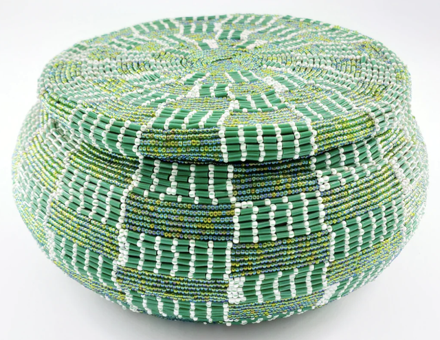 Boîte perlée ronde avec couvercle