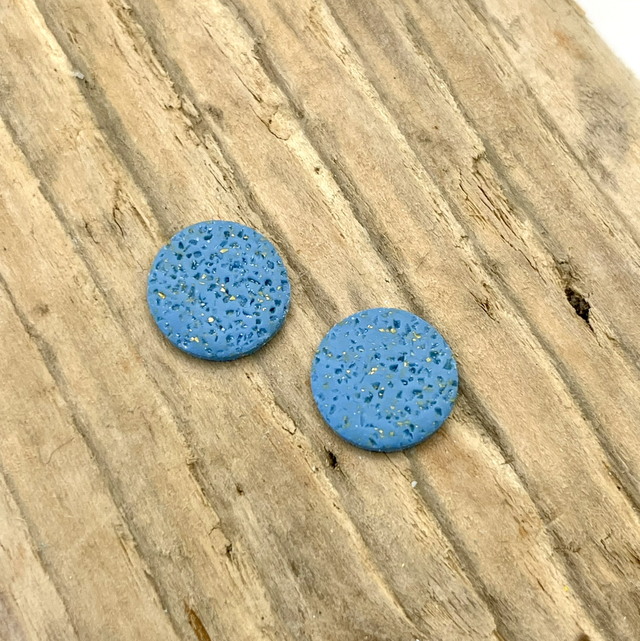Pumice studs 