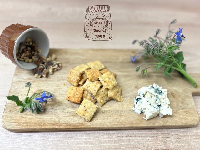 2. Biscuits Roquefort - Noix (Sachet 250g)