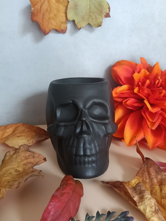 Brûleur à parfum – Crâne Noir