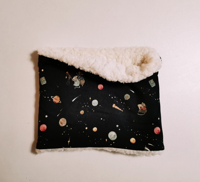 Snood bébé souris astronaute