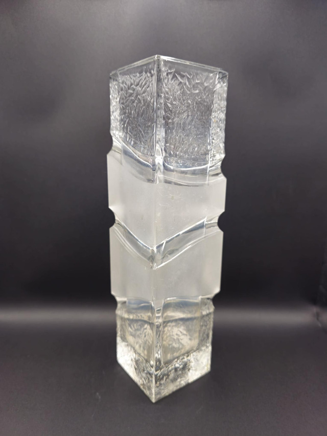 Magnifique vase 1970 en verre Peill & Putzler