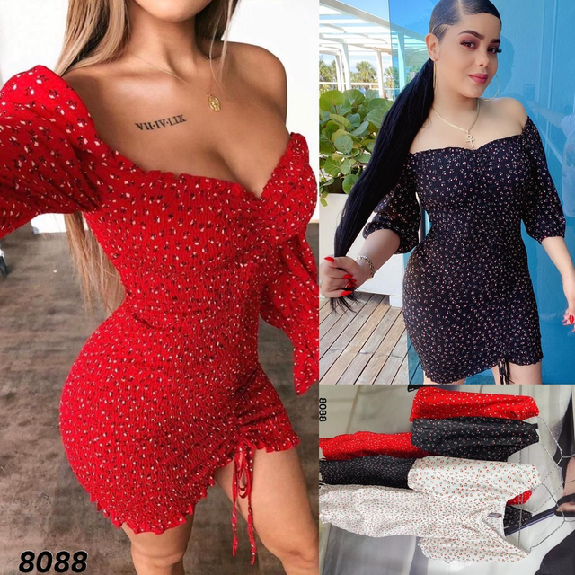 Robe Courte Décolleté