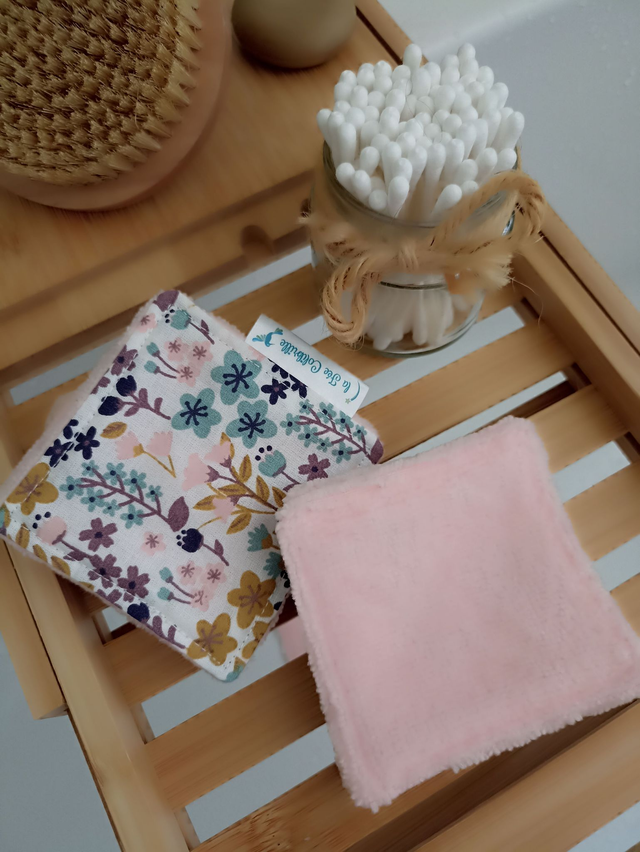 Ensemble de 8 carrés visage - Romance