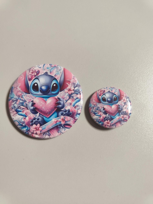 Stitch mit Herz Button 