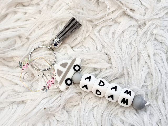 Porte-clé petite voiture