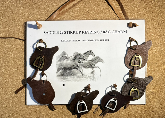 Saddle &amp; Stirrup Keyring / Nag Charm
