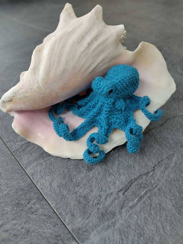 crochet crafts - Biologically Accurate Pure Wool Crochet Octopus (Azure) - Ready to ship