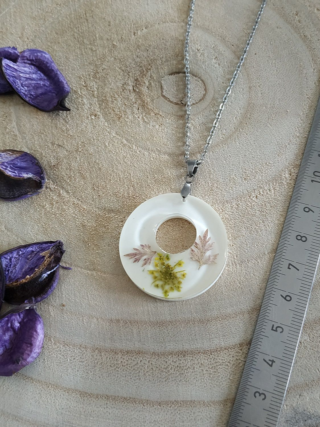 Collier nature aux fleurs de Carottes Sauvages