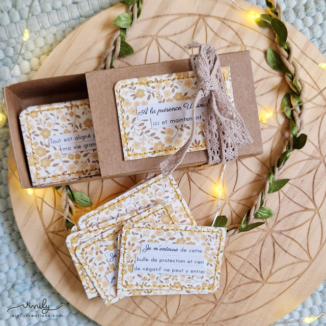 Boite à mantras : A la présence Universelle 1#33