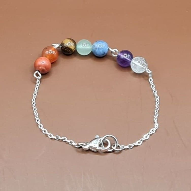 Bracelet 7 Chakras argentés, sans mini perle, en parties rapprochées