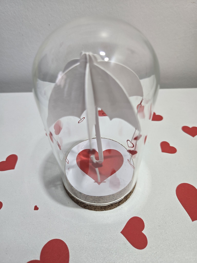 Coup de Foudre – Cadeau Romantique Sous Cloche de Verre