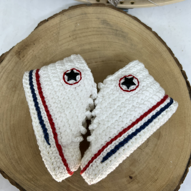 Chaussons bébé baskets 