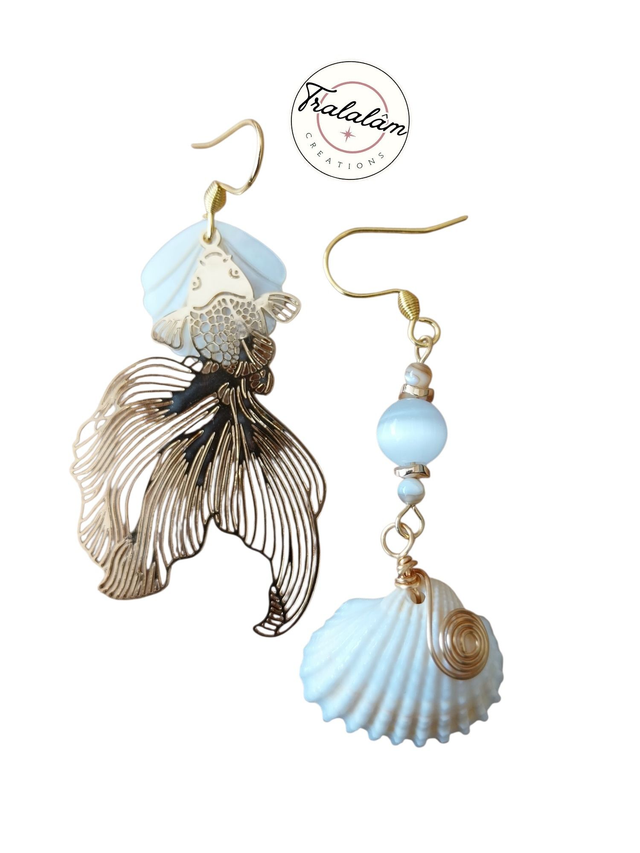 ✨Boucles d'oreilles asymétriques poissons/coquillages dorés✨EVASION(180BO)