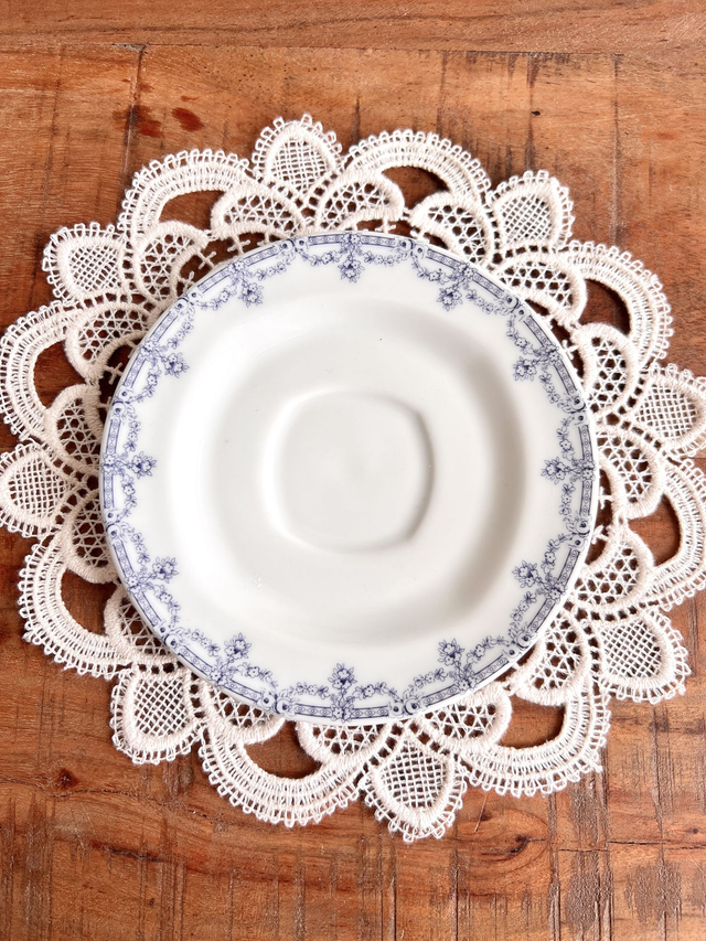 ✨ Sous tasse - en porcelaine "frise bleue empire"