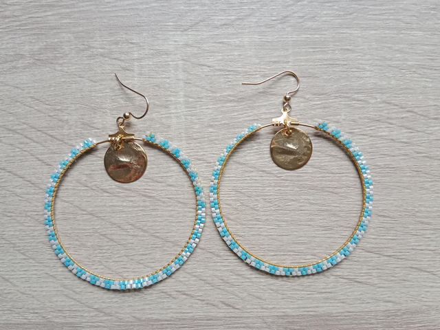 Créoles bleu ciel/blanc