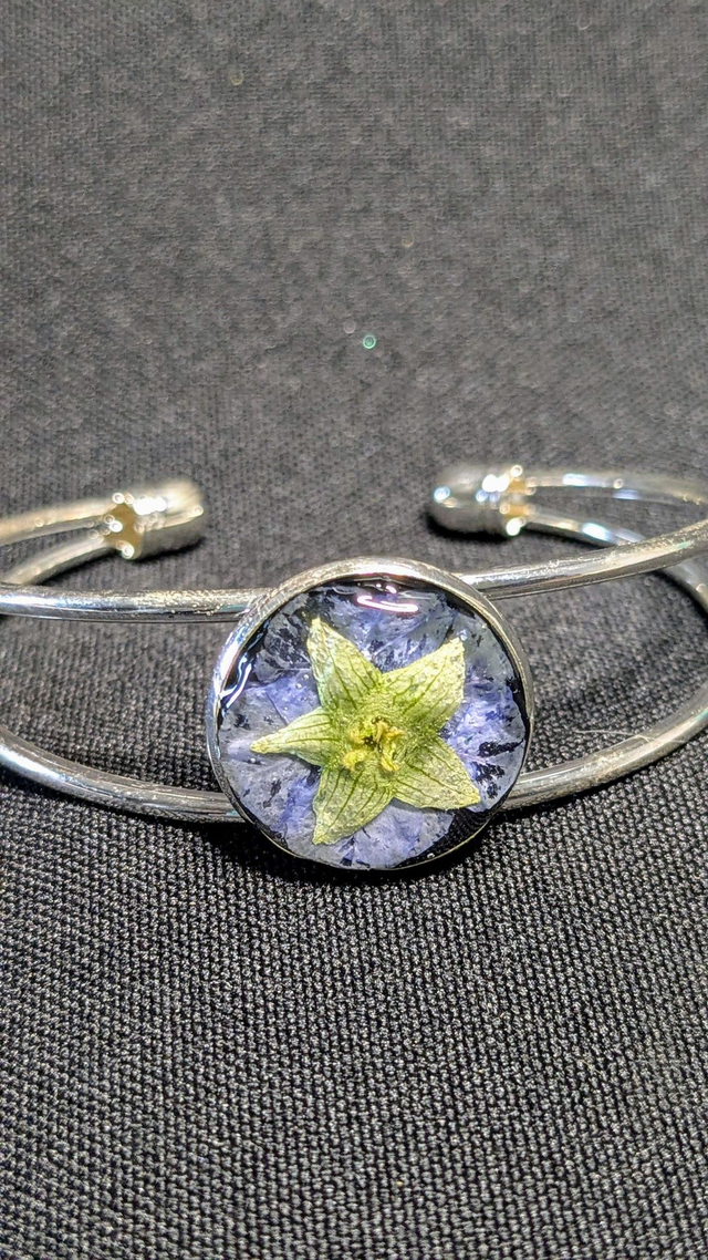 Bracelet jonc fleurs