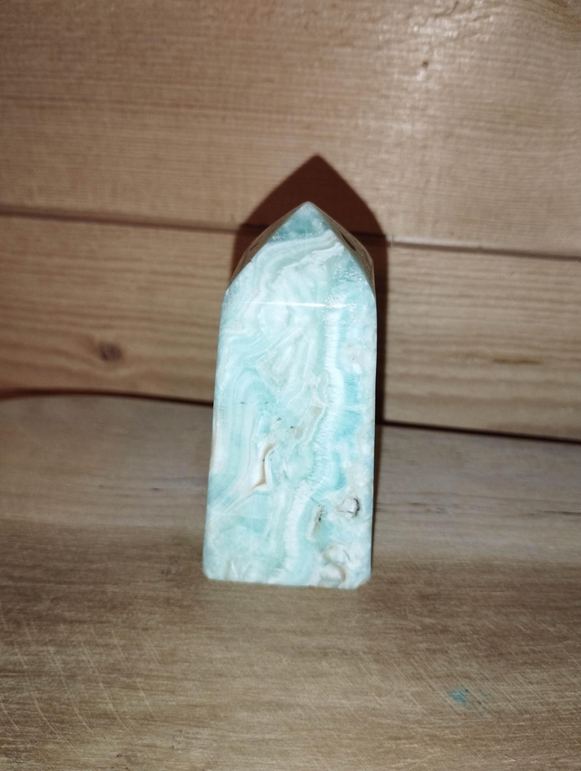 Obélisque en aragonite