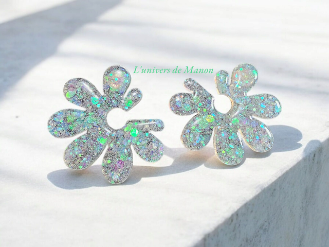 Boucles d&#039;oreilles &quot; Julia &quot;  en résine et paillettes pour femme, tendance 