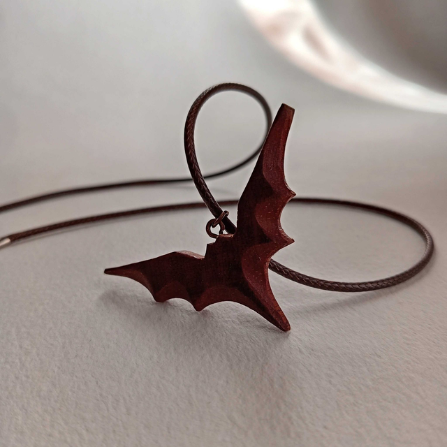 Pendentif chauve souris