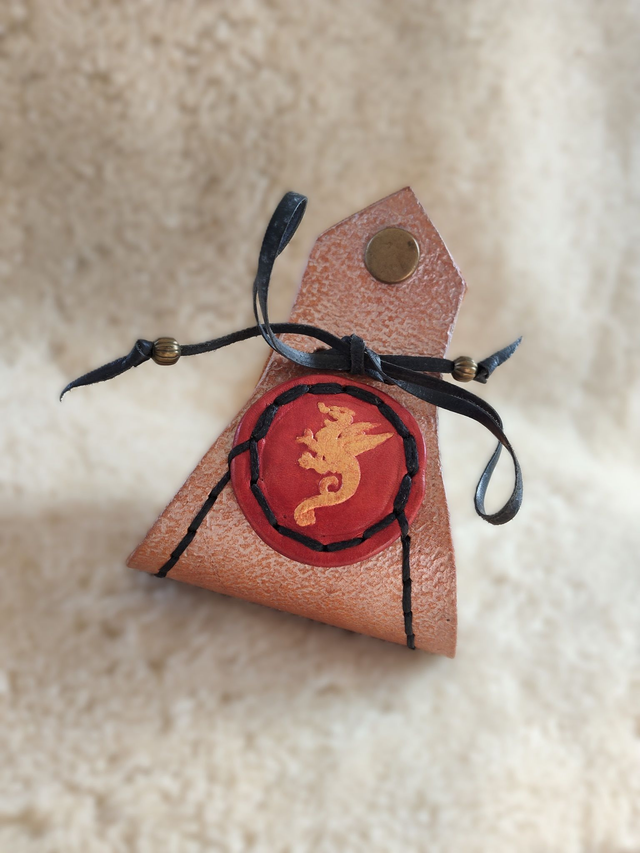 Bourse médiévale de Pérouges, chair nacré/marron