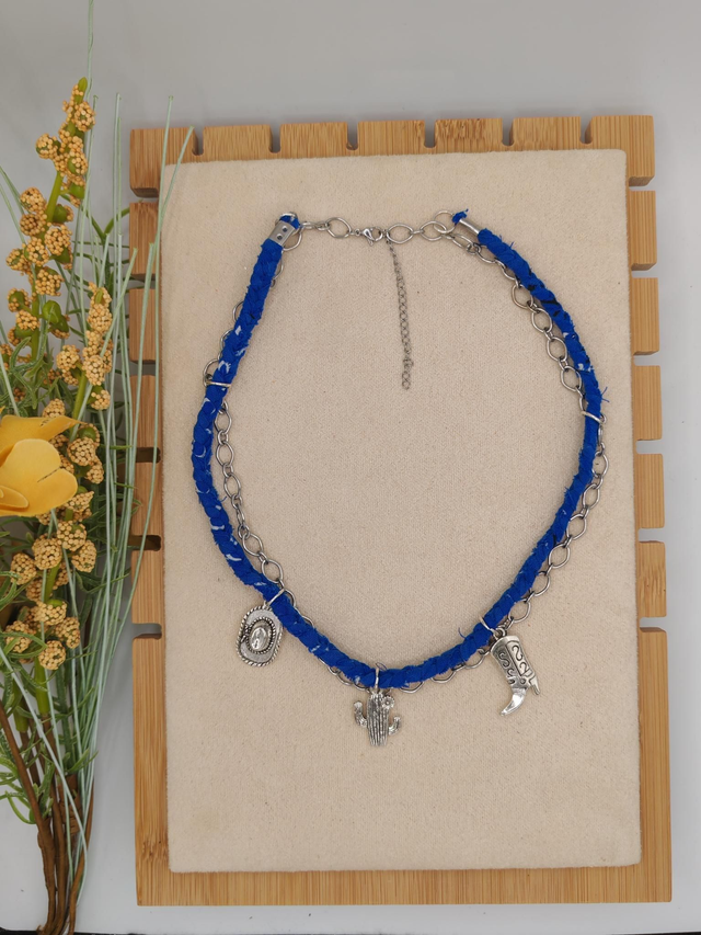 Collier Tissu Tresse Bandana Bleu + Chaîne argentée + Pampilles