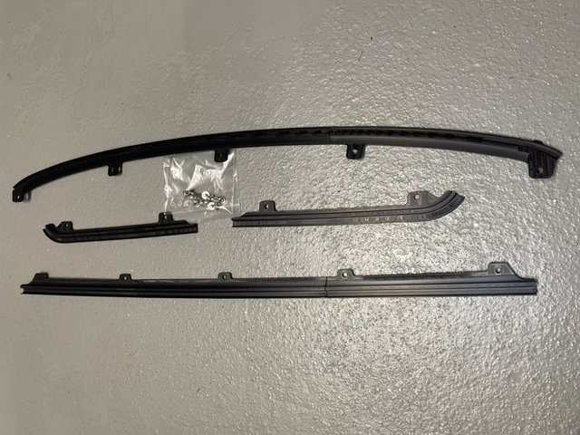 Honda CRX sunroof panel seal holder / Baguettes toit ouvrant