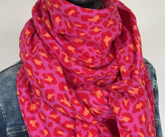 Foulard triangle — Léopard rose