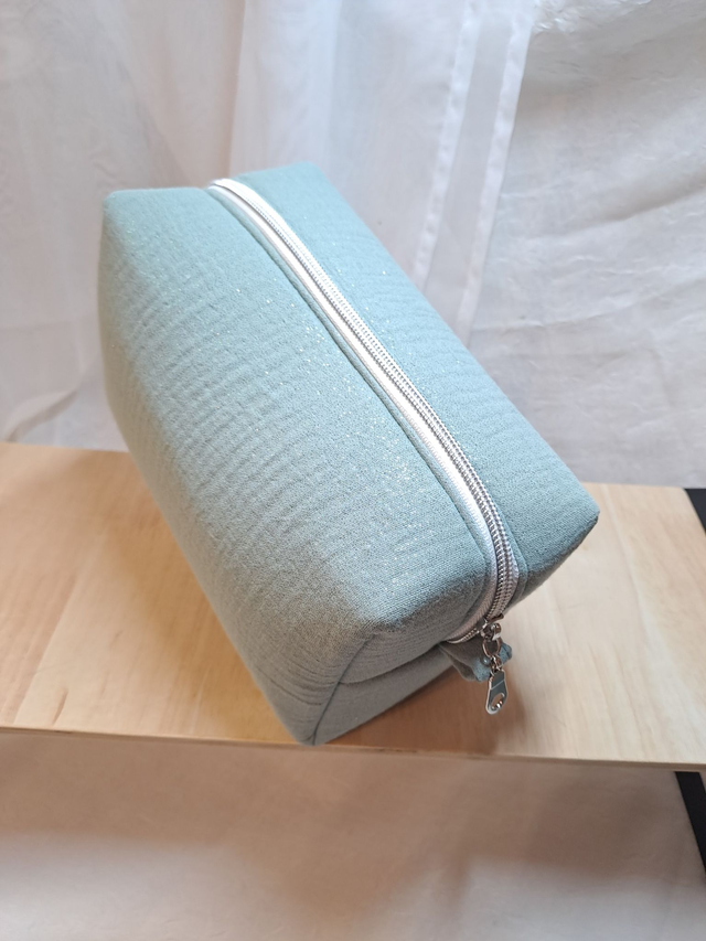 Trousse de toilette simple compartiment   
