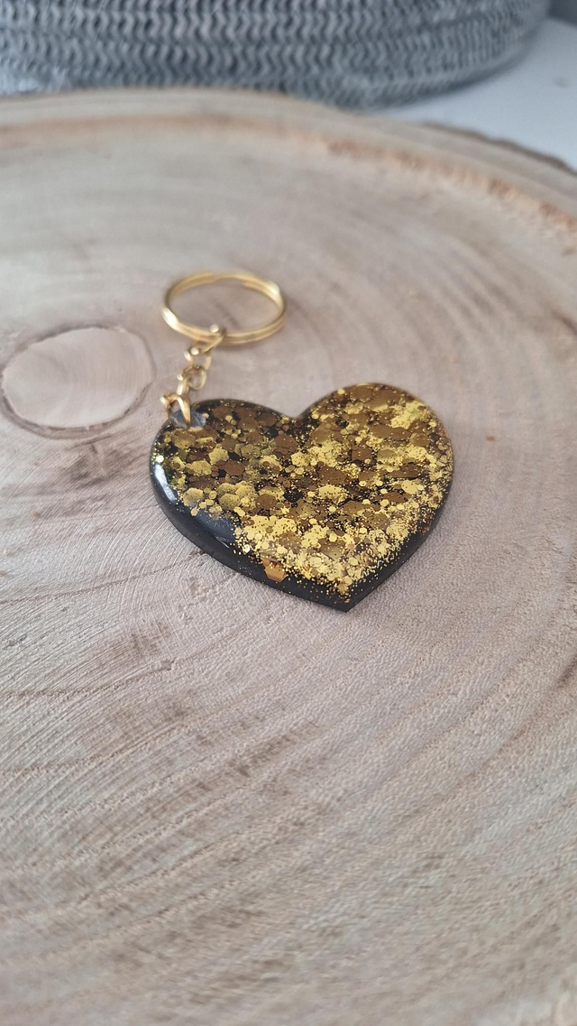 Porte clef cœur noir et paillettes dorées 