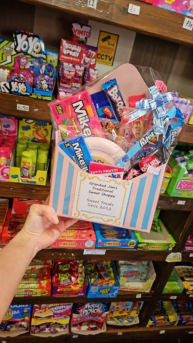 Pink and blue sweet explosion 