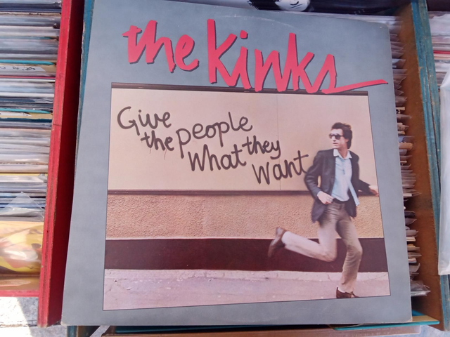 The Kinks - Give The People What They Want