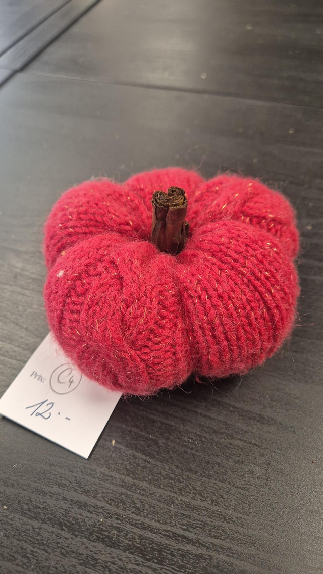 C4/Courge moyenne, framboise