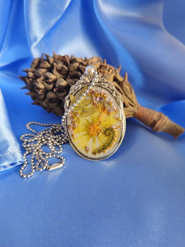 Antique flower