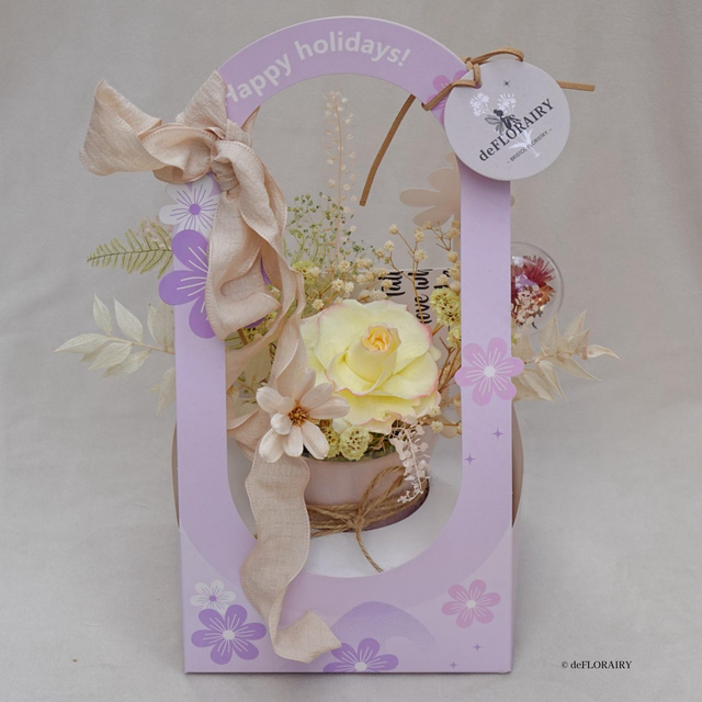 Happy Holiday Flowers | Everlasting Flower Arrangement | Next-Day Flower Delivery in Bristol | UK-Wide Delivery