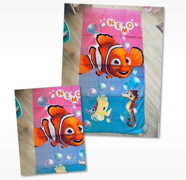 SERVIETTE DE PLAGE DISNEY (1)