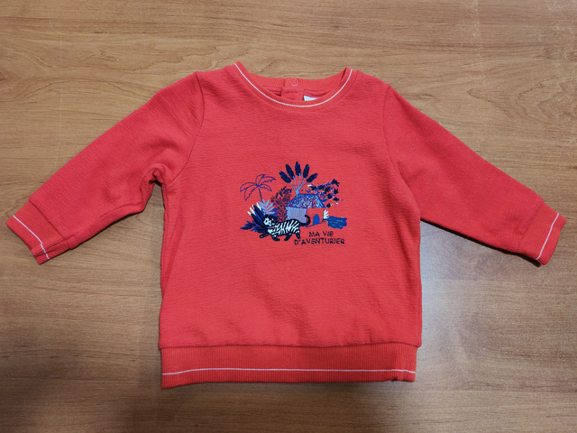 Sweat rouge 9 mois