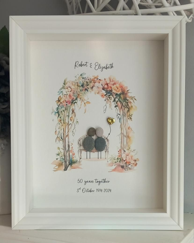 Handmade Pebble Art Frame, Couple on Bench with Gold Balloon, 50th Golden Wedding Anniversary Gift, Autumn October November Celebration

