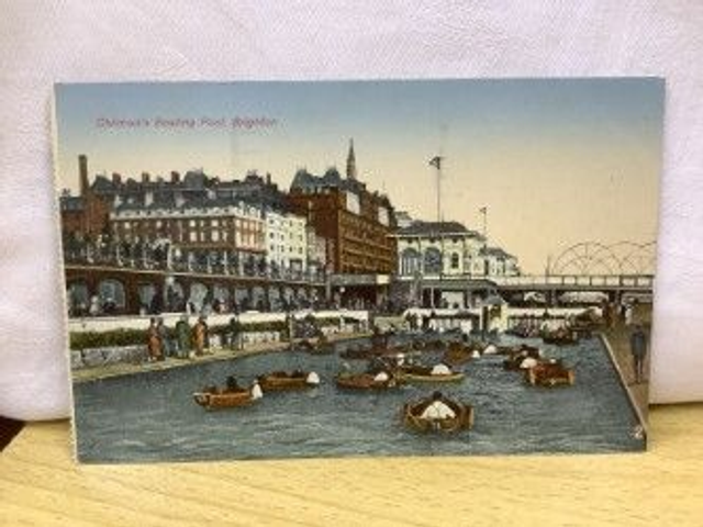 Children&#039;s Boating Pool, Brighton, Sussex, Posted 1932 unbranded postcard. Our Ref No. R300 £2.00
