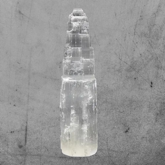 seleniitti torni 20cm