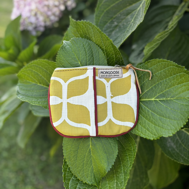 Patchy Purse Graphic Lemon/Natural