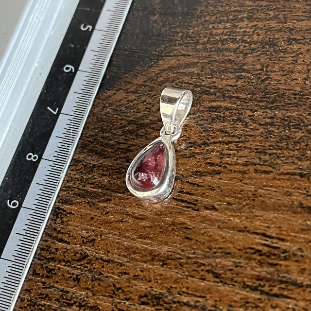 Pendentif en argent et Tourmaline incroyable !