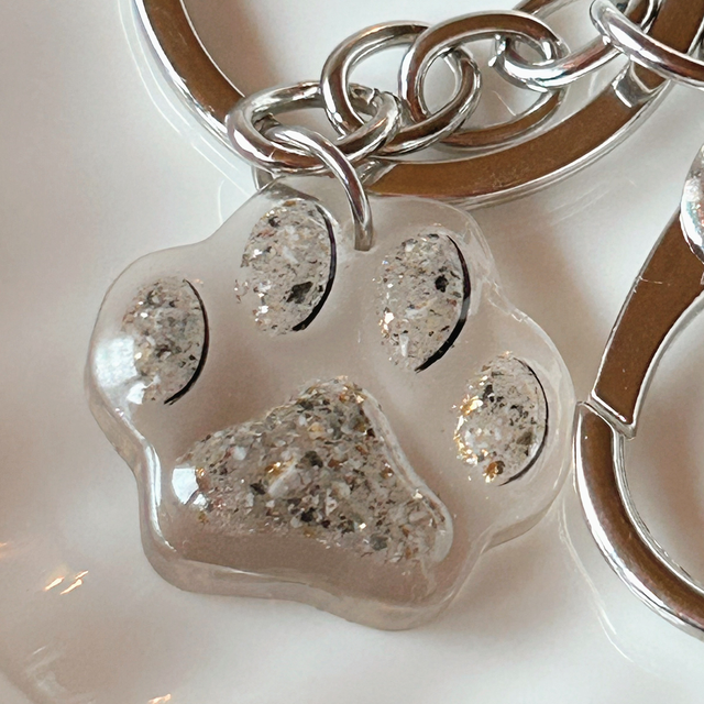 Nøkkelring pote • 30mm • sølv • Emil