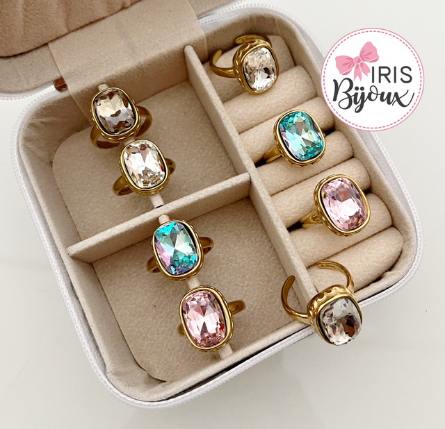 Anello pietra maxi colorata 