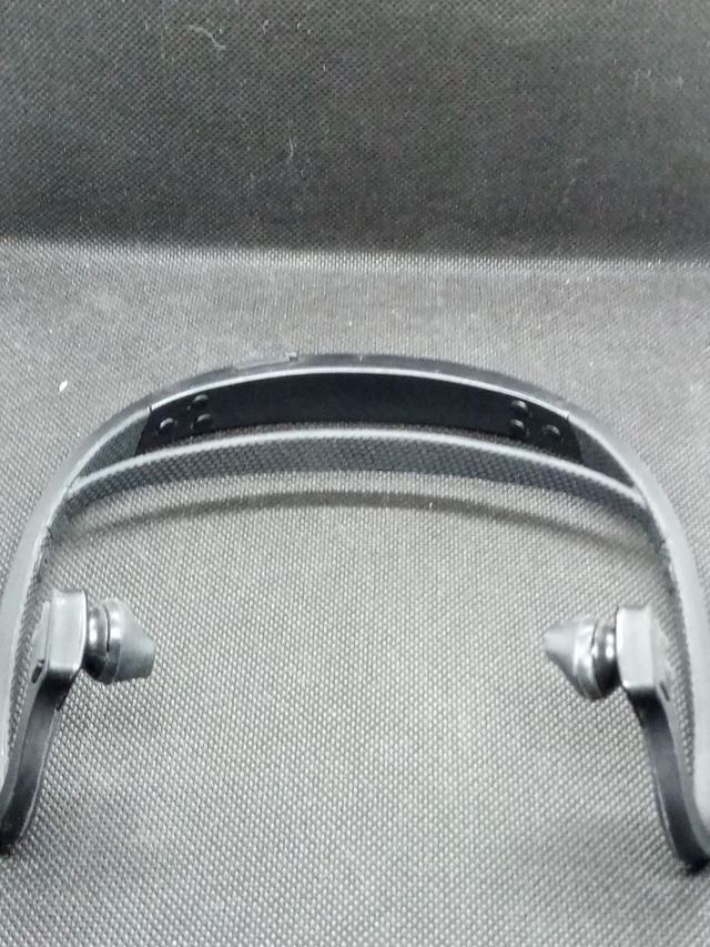 *0252- SPORT
COMFORTABLE FIT
WATERPROOF
N BT92
Bluetooth®
BLUETOOTH 4.1
STEREO HEADSET