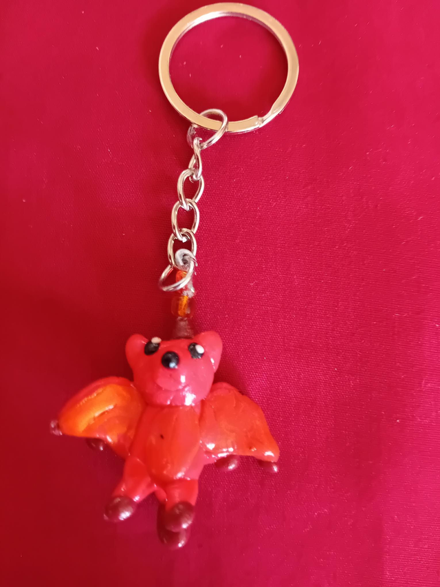 055 - Dragon keyring - Clayby Beckie