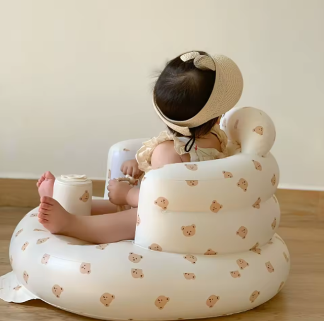 Siège Gonflable pour Bébé - Le Compagnon Confort pour cet été
