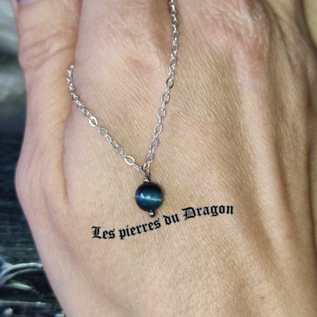 collier fin oeil de faucon